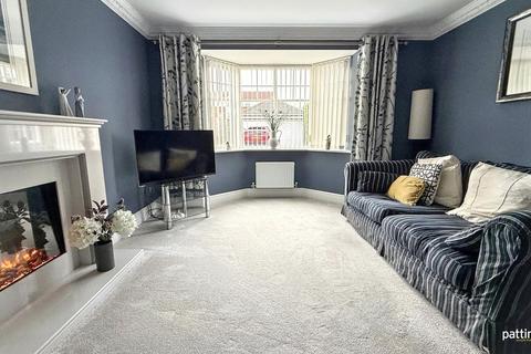 6 bedroom detached house for sale, Beadnell Grove, Portland, Ashington, Northumberland, NE63 8TY
