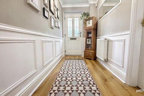 6 bedroom detached house for sale, Beadnell Grove, Portland, Ashington, Northumberland, NE63 8TY