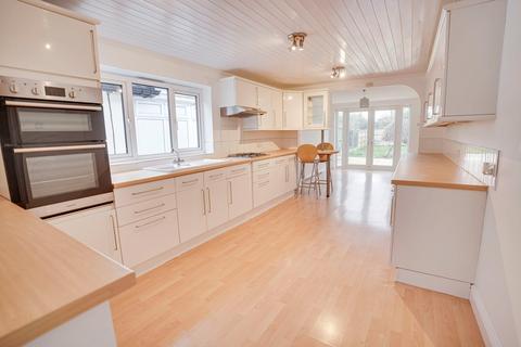 4 bedroom semi-detached bungalow for sale, High Wych Road, Sawbridgeworth, CM21
