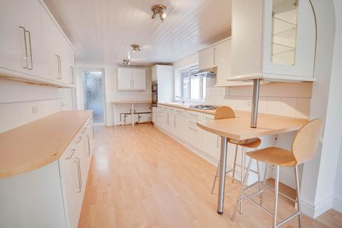 4 bedroom semi-detached bungalow for sale, High Wych Road, Sawbridgeworth, CM21