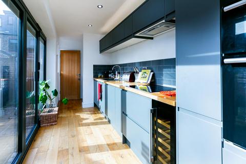 2 bedroom terraced house for sale, Scott Street, York, YO23 1NR