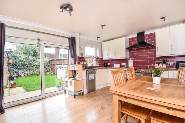 Kitchen/dining Area