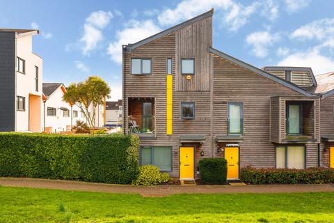 undefined, Tomblin Mews, London SW16