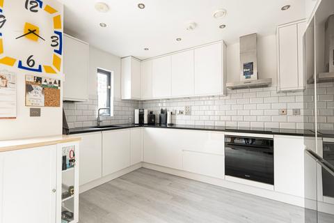 undefined, Tomblin Mews, London SW16