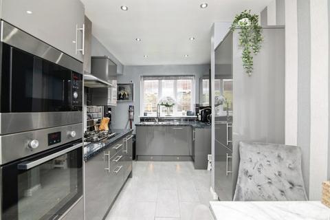 2 bedroom semi-detached house for sale, Sandfield Grove, Lower Gornal, Dudley