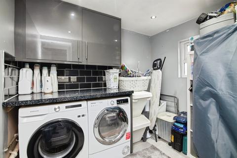 2 bedroom semi-detached house for sale, Sandfield Grove, Lower Gornal, Dudley