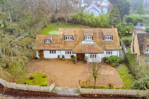 5 bedroom detached house for sale, Oaklands Rise, Oaklands, Welwyn, Hertfordshire, AL6