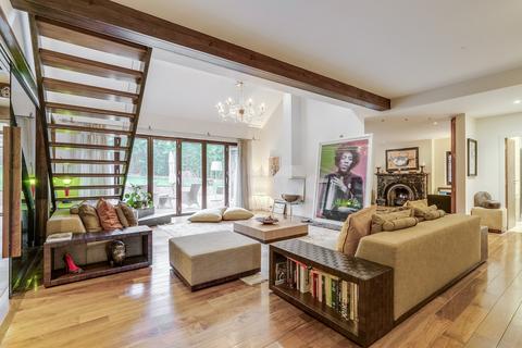 5 bedroom detached house for sale, Oaklands Rise, Oaklands, Welwyn, Hertfordshire, AL6