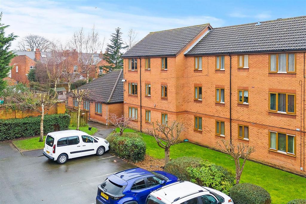 215 Aylesdene Court (1 of 16).jpg