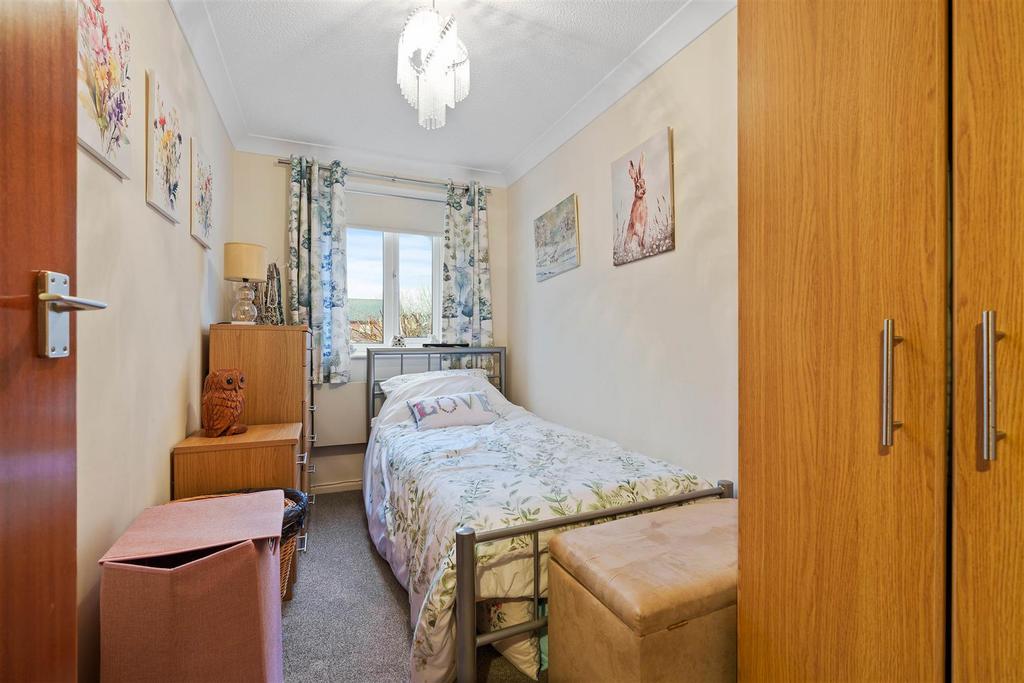 215 Aylesdene Court (10 of 16).jpg
