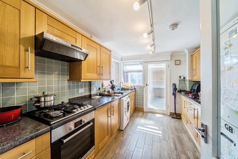 3 bedroom terraced house for sale, Colne Way, HEMEL HEMPSTEAD