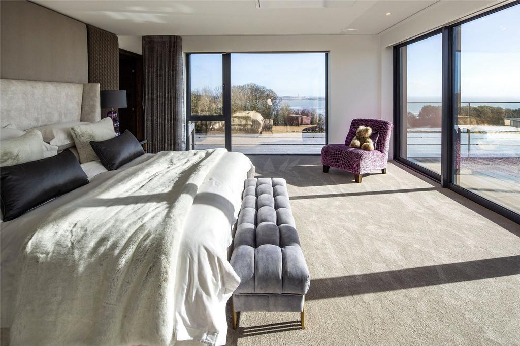 Principal Bedroom
