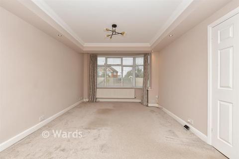3 bedroom semi-detached house for sale, London Road, Sittingbourne ME10