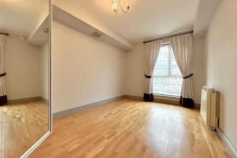 1 bedroom apartment for sale, St. Peters Street, Maidstone