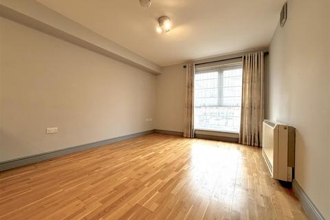 1 bedroom apartment for sale, St. Peters Street, Maidstone