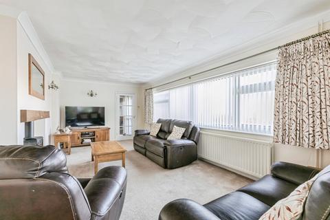 2 bedroom detached bungalow for sale, Blacksmiths Close, Abbotsley, St. Neots