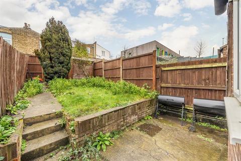 3 bedroom house for sale, Siebert Road, London SE3