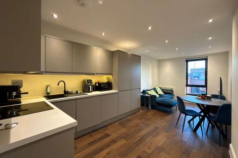 2 bedroom flat for sale, Flat 5, 125-127 High Street, Brentwood, Essex, CM14 4RX
