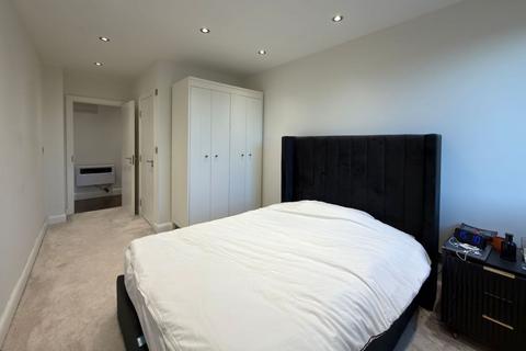 2 bedroom flat for sale, Flat 5, 125-127 High Street, Brentwood, Essex, CM14 4RX
