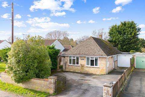 2 bedroom detached bungalow for sale - Park Road, Barnham, Bognor Regis, PO22 0AQ