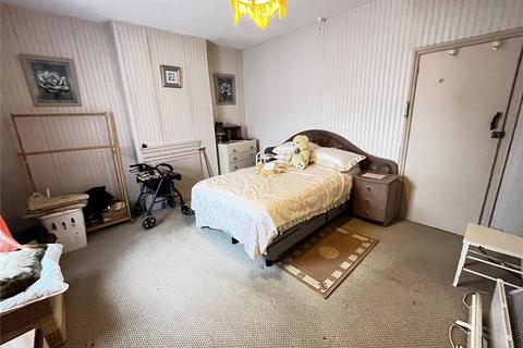 4 bedroom end of terrace house for sale, Canon Street, Cherry Orchard, Shrewsbury, Shropshire, SY2