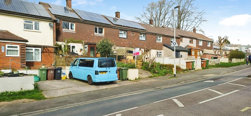 2 bedroom terraced house for sale
