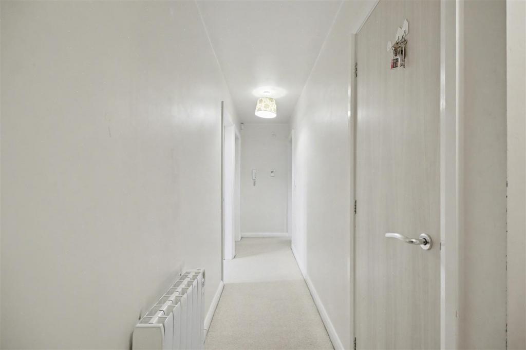 Hallway.jpeg