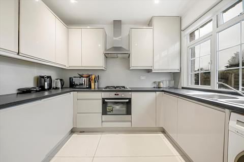 4 bedroom semi-detached house to rent, Hendon Way, London NW2