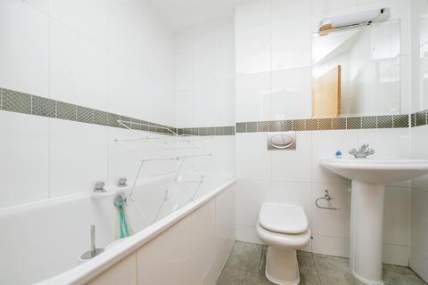 2 bedroom apartment for sale, St. Nicholas Court, Ipswich