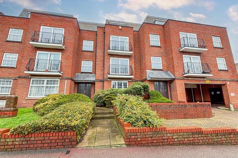 2 bedroom flat for sale, London Road, Leigh-on-Sea SS9