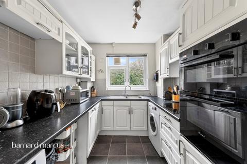 2 bedroom flat for sale, Atney Road, London