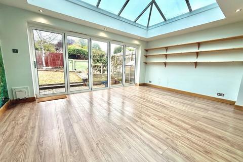 4 bedroom detached house for sale, Salwey Road, Botley, Southampton