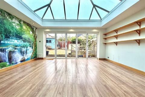 4 bedroom detached house for sale, Salwey Road, Botley, Southampton