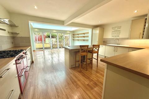 4 bedroom detached house for sale, Salwey Road, Botley, Southampton