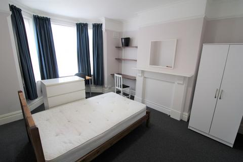 1 bedroom in a house share to rent, 15 Radcliffe Road, Coventry, CV5