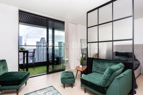 Studio to rent, Hobart Building, 2 Wards Place, Canary Wharf, E14