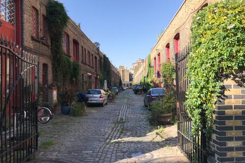 2 bedroom flat for sale, Amelia Street, London SE17