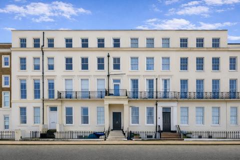 1 bedroom flat to rent, St. Georges Terrace, Flat 2, Herne Bay, CT6 8RG