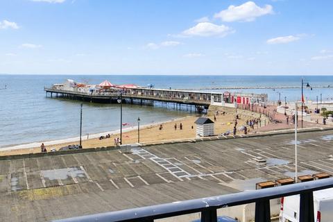 undefined, St. Georges Terrace, Flat 2, Herne Bay, CT6 8RG