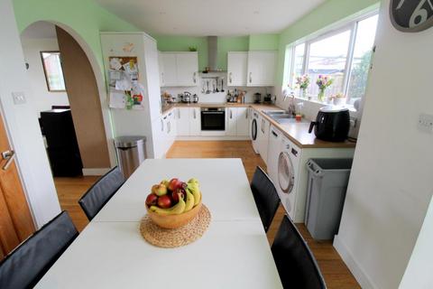 3 bedroom terraced house for sale, Humber Way, Langley