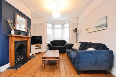 3 bedroom terraced house to rent, Pearl Street, Bristol BS3