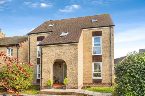 White Eagle Road, Swindon