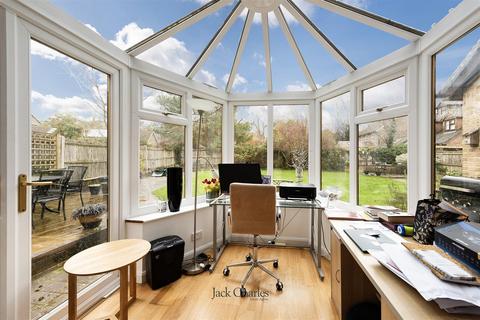 4 bedroom house for sale, Well Close, Leigh, Tonbridge