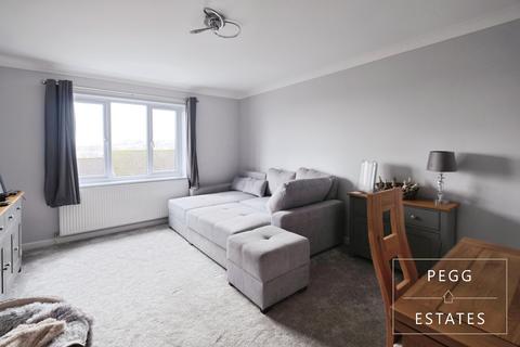 2 bedroom end of terrace house for sale, Grange Road, Torquay