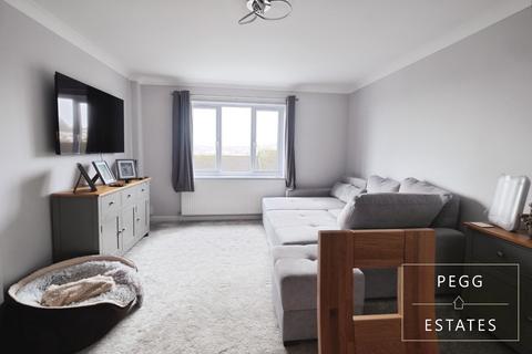 2 bedroom end of terrace house for sale, Grange Road, Torquay