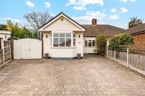 4 bedroom bungalow for sale, Alma Avenue, Hornchurch, RM12