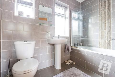 4 bedroom bungalow for sale, Alma Avenue, Hornchurch, RM12