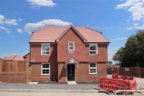 4 bedroom house to rent, Sandiacre Way, Buckinghamshire HP22