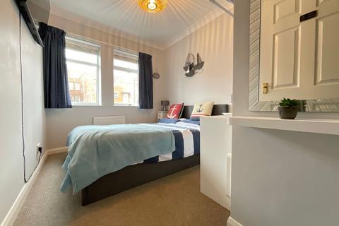 2 bedroom apartment for sale, Belvedere Place, Normanton Rise Belvedere Place, YO11