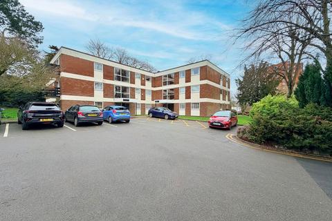 Browns Court, Wake Green Park, Birmingham, B13 9XU